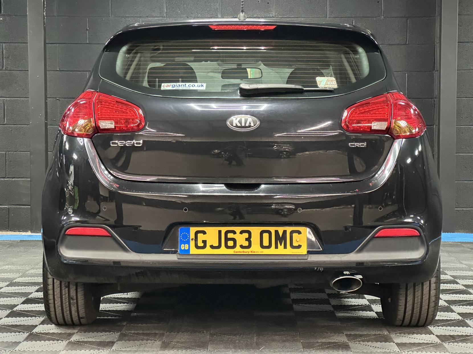 Kia Ceed 1.6 CRDi 2 Hatchback 5dr Diesel Auto Euro 5 (126 bhp)