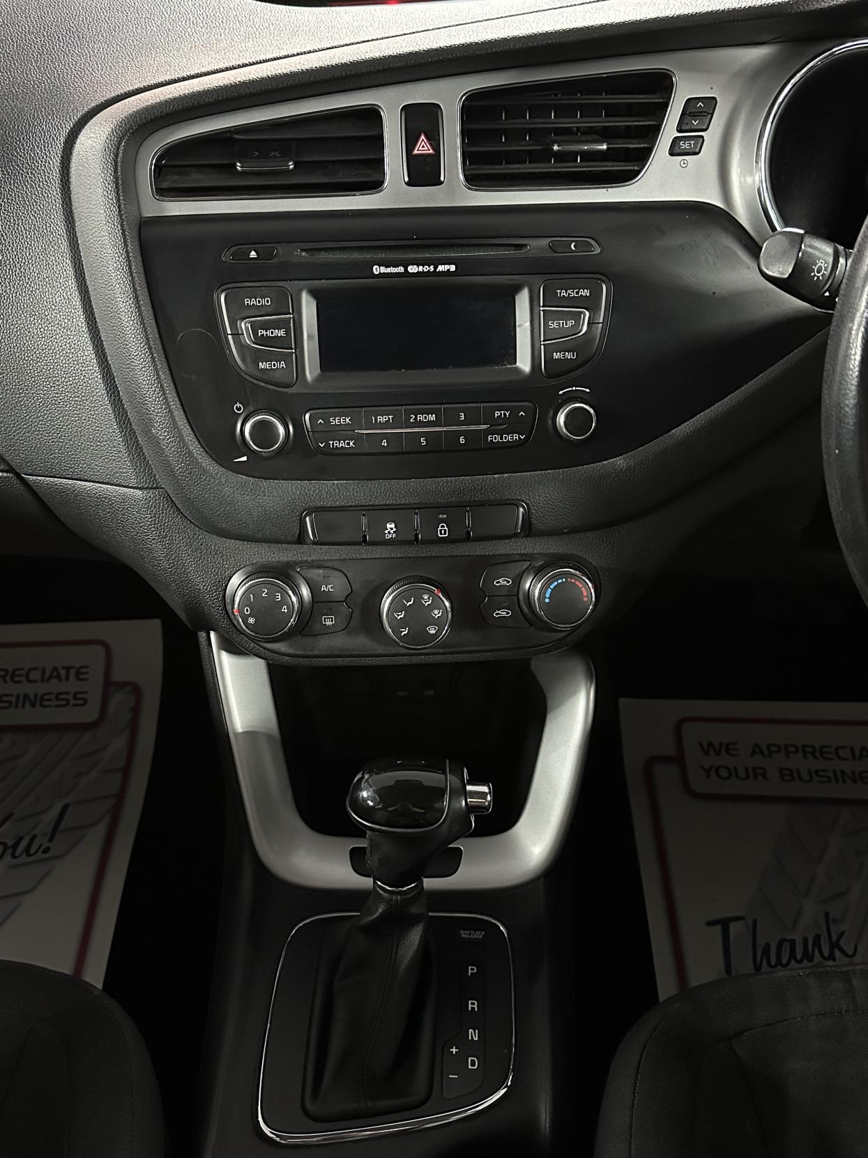 Kia Ceed 1.6 CRDi 2 Hatchback 5dr Diesel Auto Euro 5 (126 bhp)