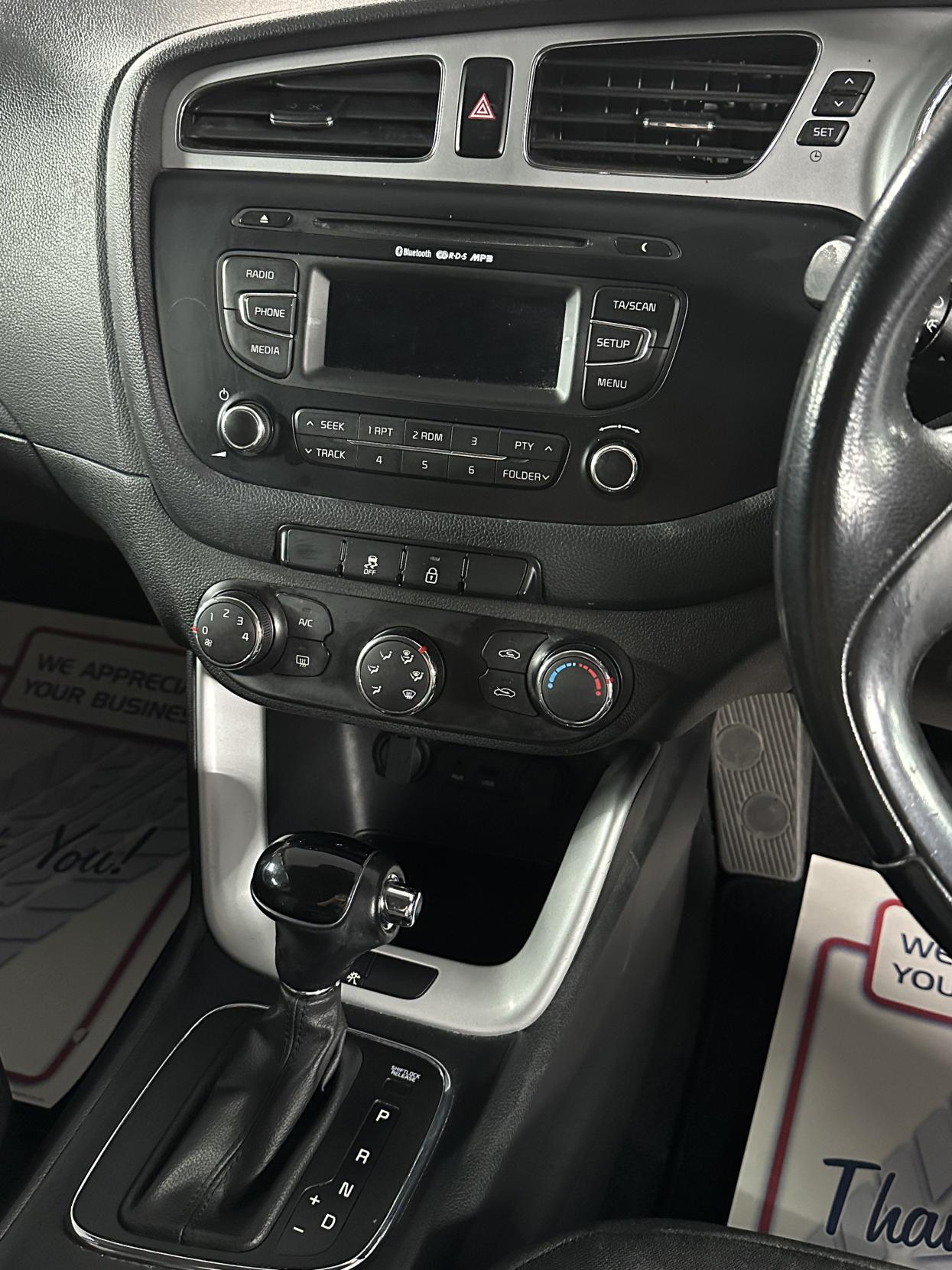 Kia Ceed 1.6 CRDi 2 Hatchback 5dr Diesel Auto Euro 5 (126 bhp)