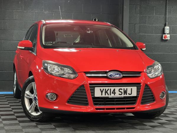 Ford Focus 1.6 Zetec Hatchback 5dr Petrol Powershift Euro 5 (125 ps)