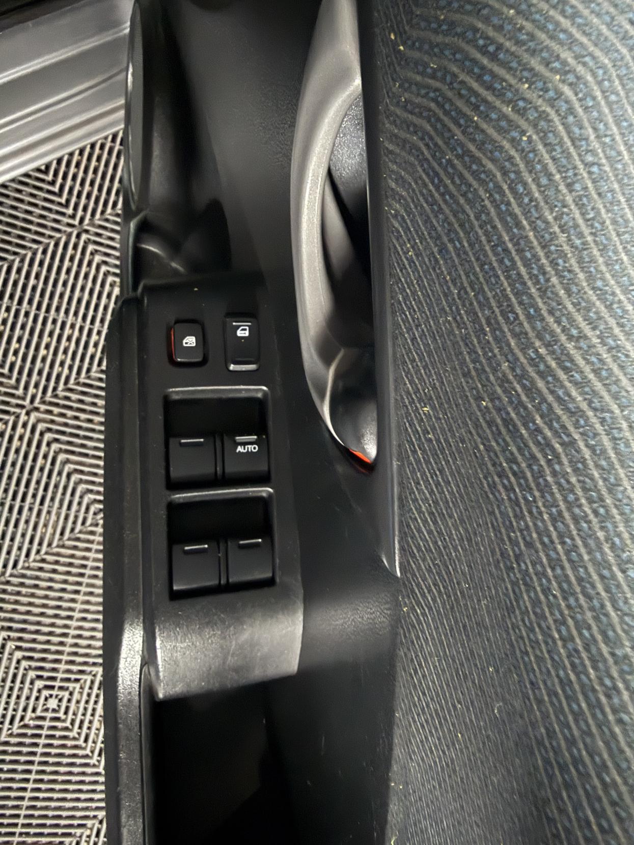 Honda Jazz 1.4 i-VTEC EX Hatchback 5dr Petrol i SHIFT Euro 4 (100 ps)