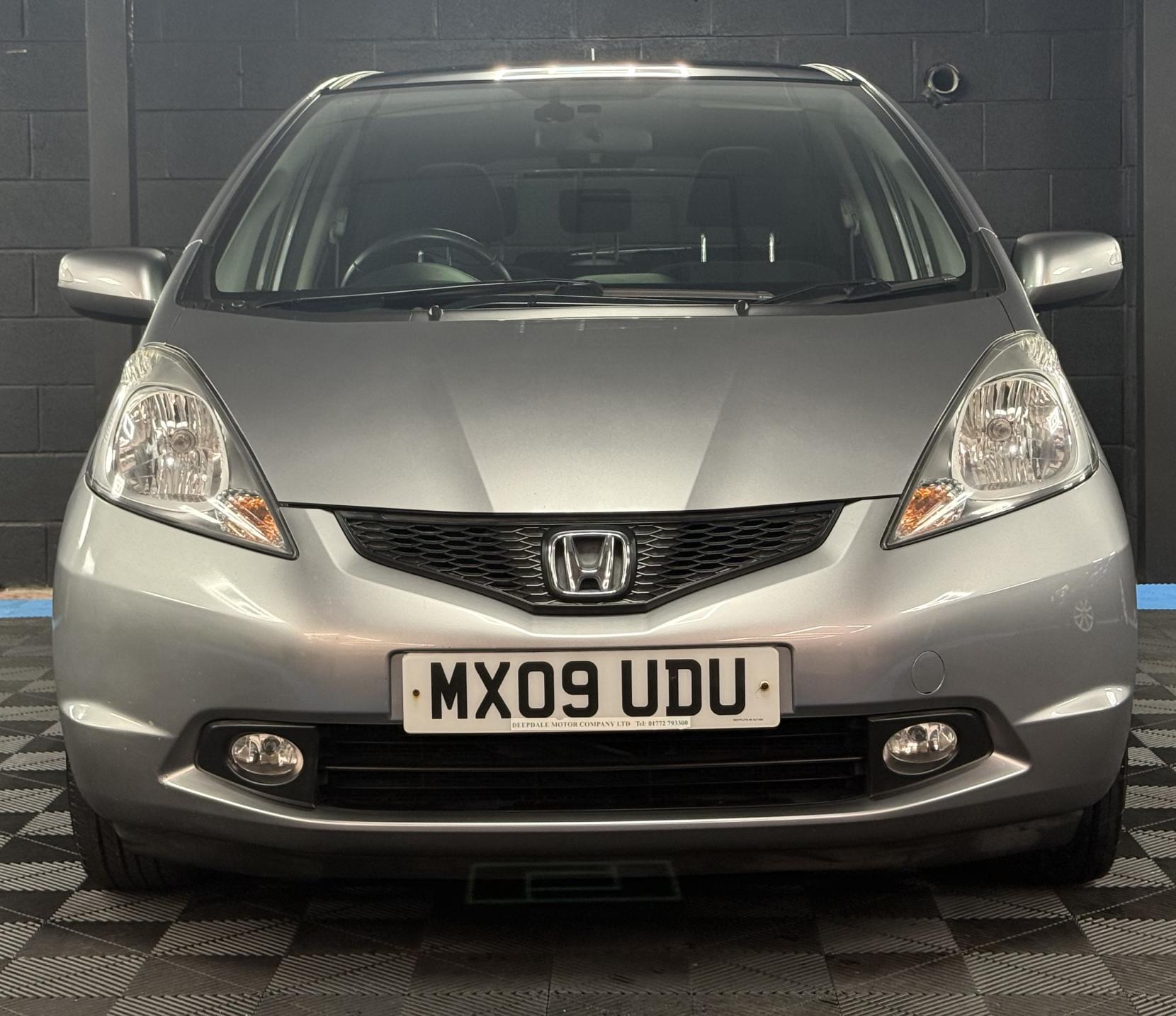 Honda Jazz 1.4 i-VTEC EX Hatchback 5dr Petrol i SHIFT Euro 4 (100 ps)