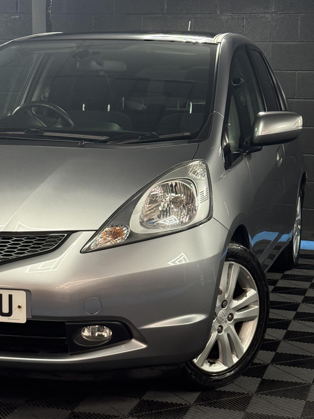 Honda Jazz 1.4 i-VTEC EX Hatchback 5dr Petrol i SHIFT Euro 4 (100 ps)