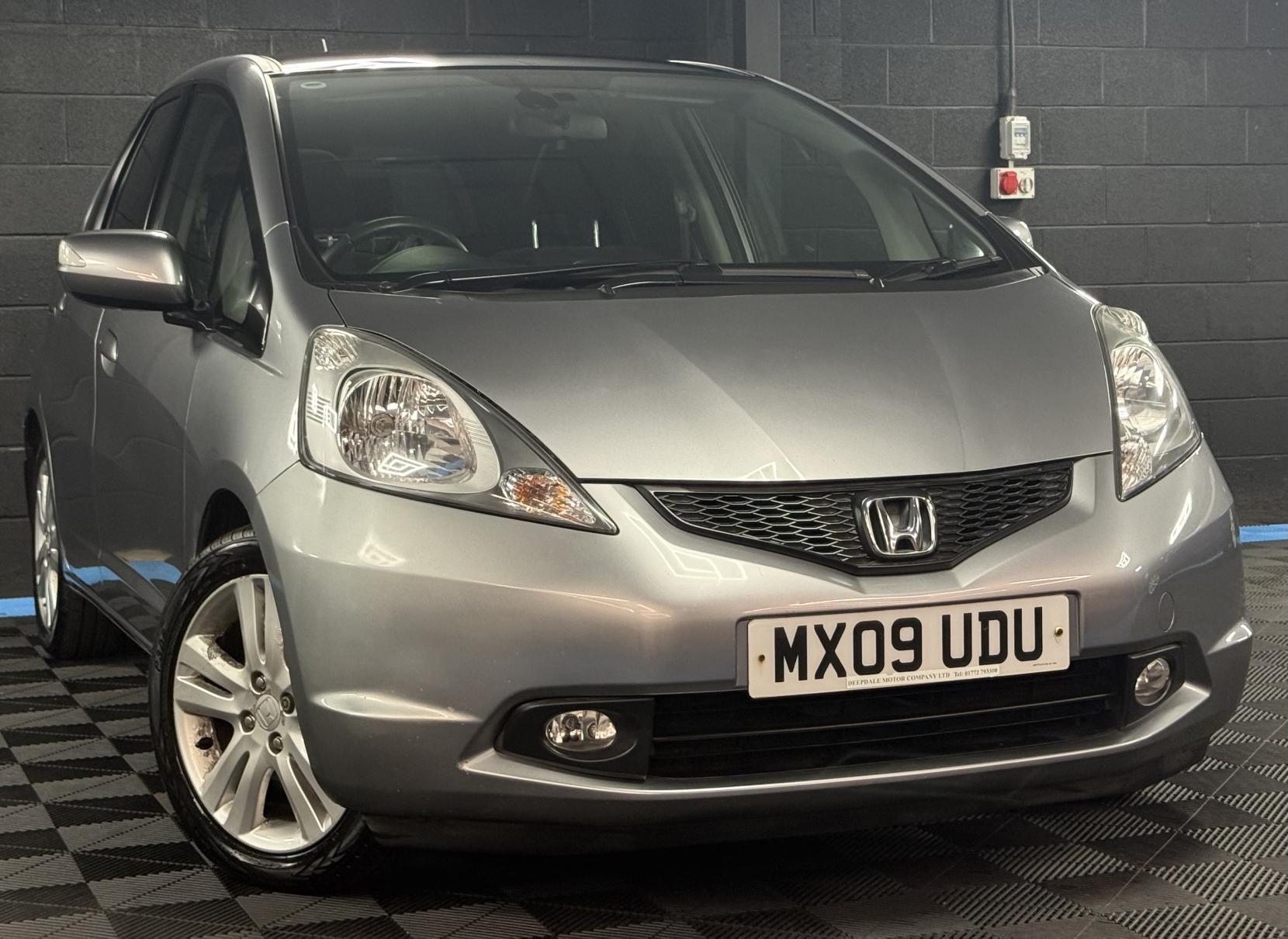 Honda Jazz 1.4 i-VTEC EX Hatchback 5dr Petrol i SHIFT Euro 4 (100 ps)