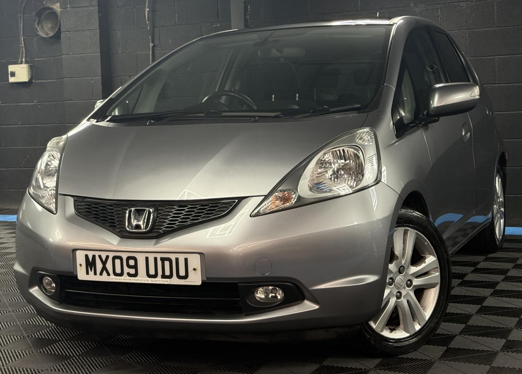 Honda Jazz 1.4 i-VTEC EX Hatchback 5dr Petrol i SHIFT Euro 4 (100 ps)