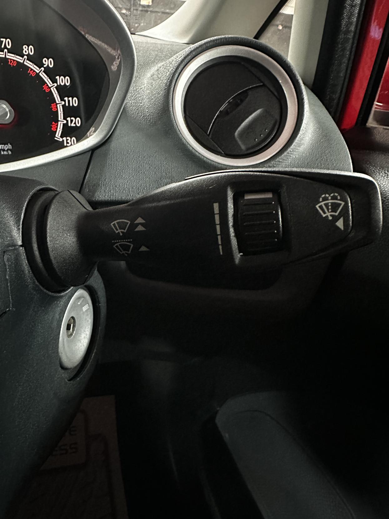 Ford Fiesta 1.4 Titanium Hatchback 5dr Petrol Automatic (154 g/km, 94 bhp)