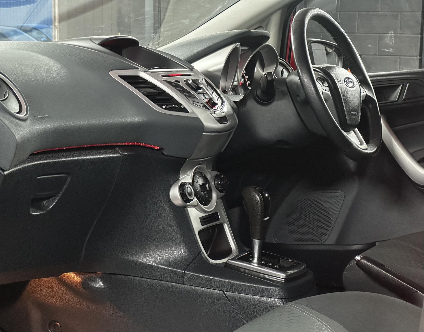 Ford Fiesta 1.4 Titanium Hatchback 5dr Petrol Automatic (154 g/km, 94 bhp)