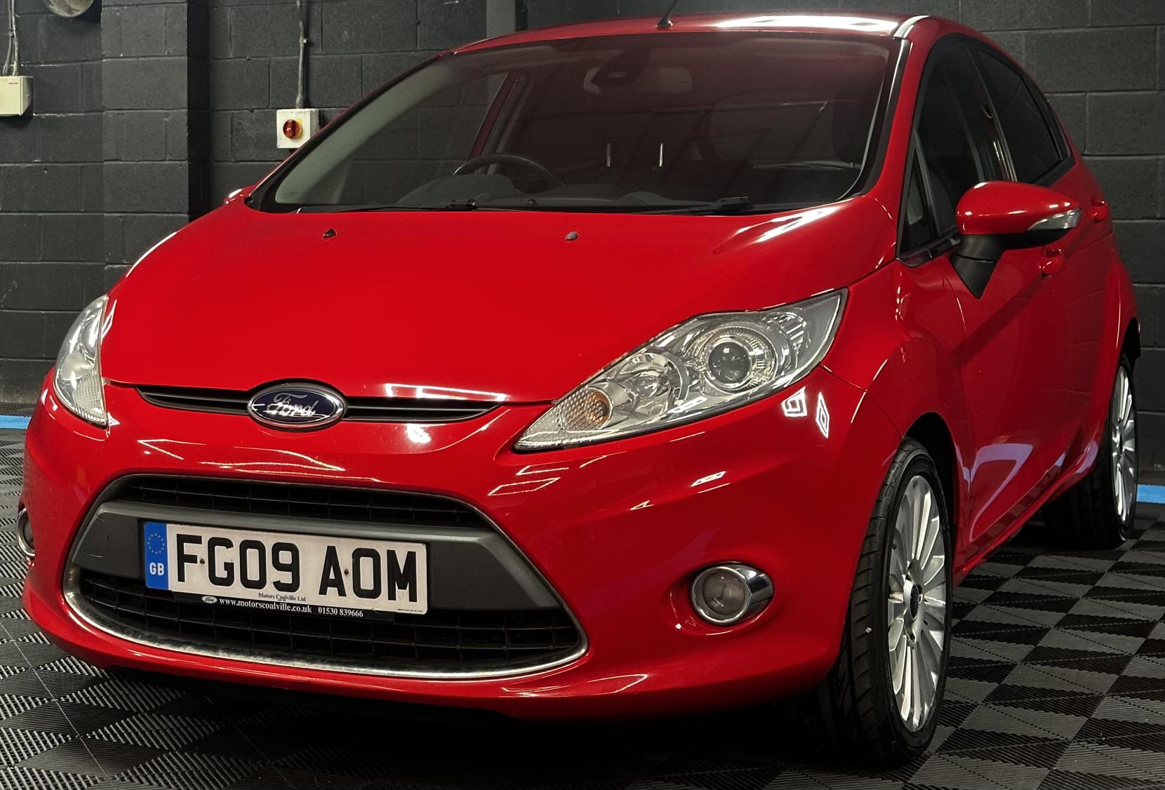 Ford Fiesta 1.4 Titanium Hatchback 5dr Petrol Automatic (154 g/km, 94 bhp)