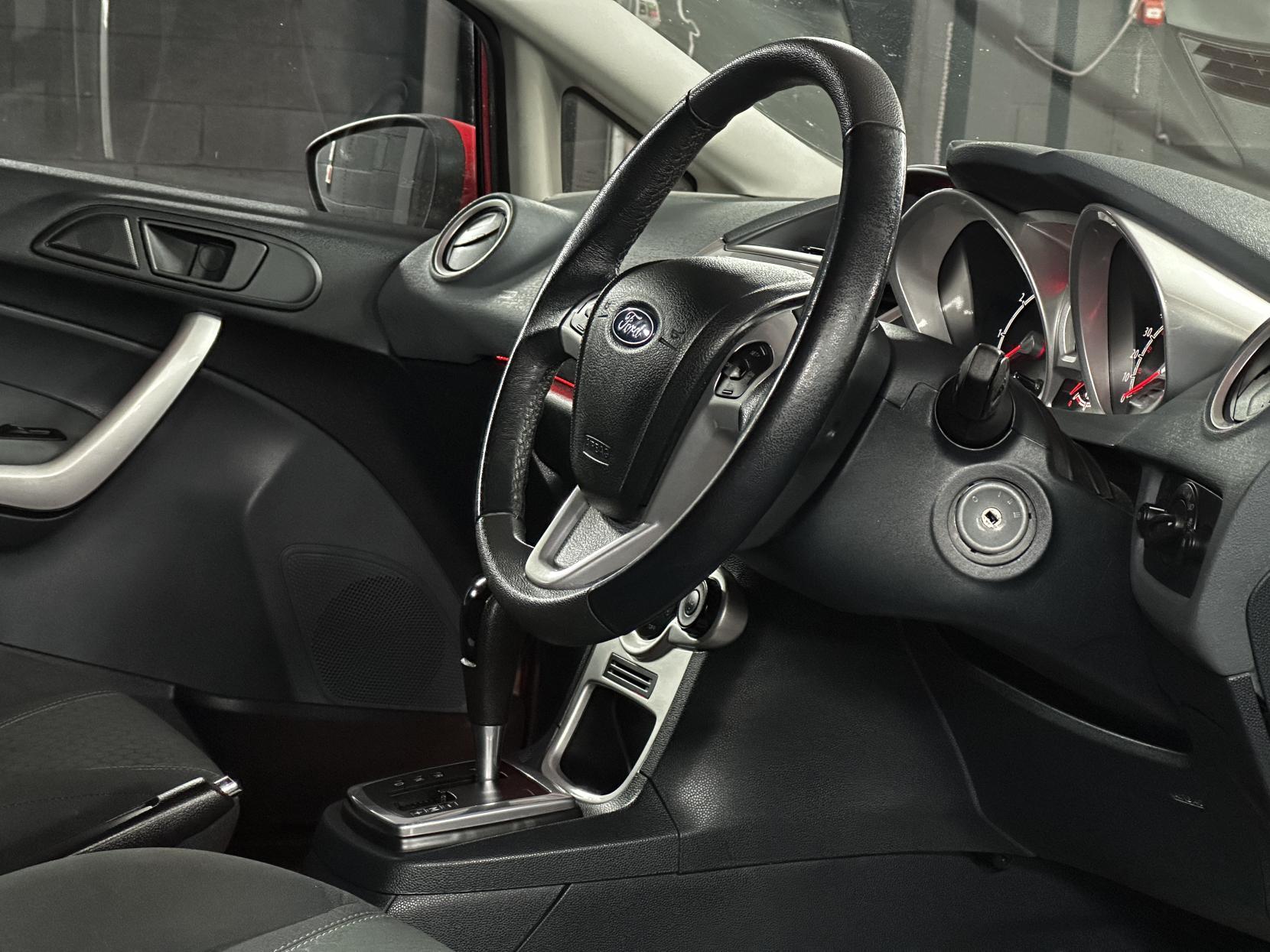 Ford Fiesta 1.4 Titanium Hatchback 5dr Petrol Automatic (154 g/km, 94 bhp)
