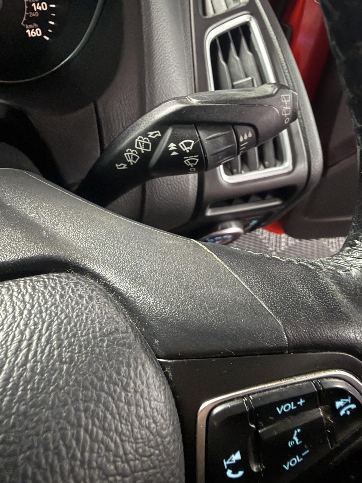 Ford Focus 1.6 Titanium Hatchback 5dr Petrol Powershift Euro 6 (125 ps)