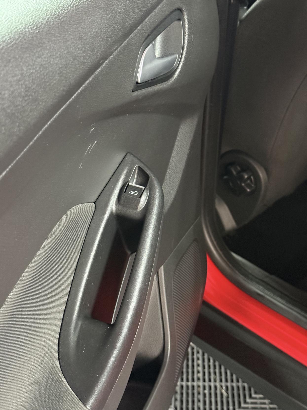 Ford Focus 1.6 Titanium Hatchback 5dr Petrol Powershift Euro 6 (125 ps)