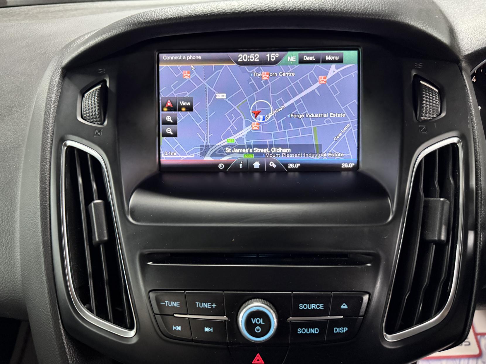 Ford Focus 1.6 Titanium Hatchback 5dr Petrol Powershift Euro 6 (125 ps)