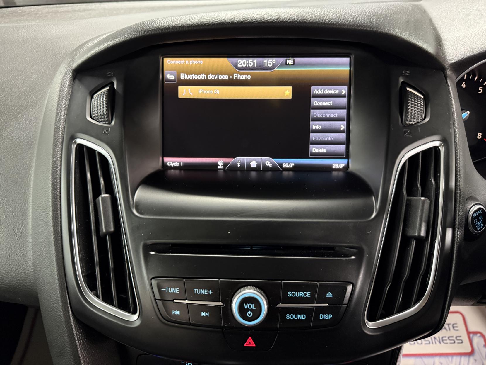 Ford Focus 1.6 Titanium Hatchback 5dr Petrol Powershift Euro 6 (125 ps)