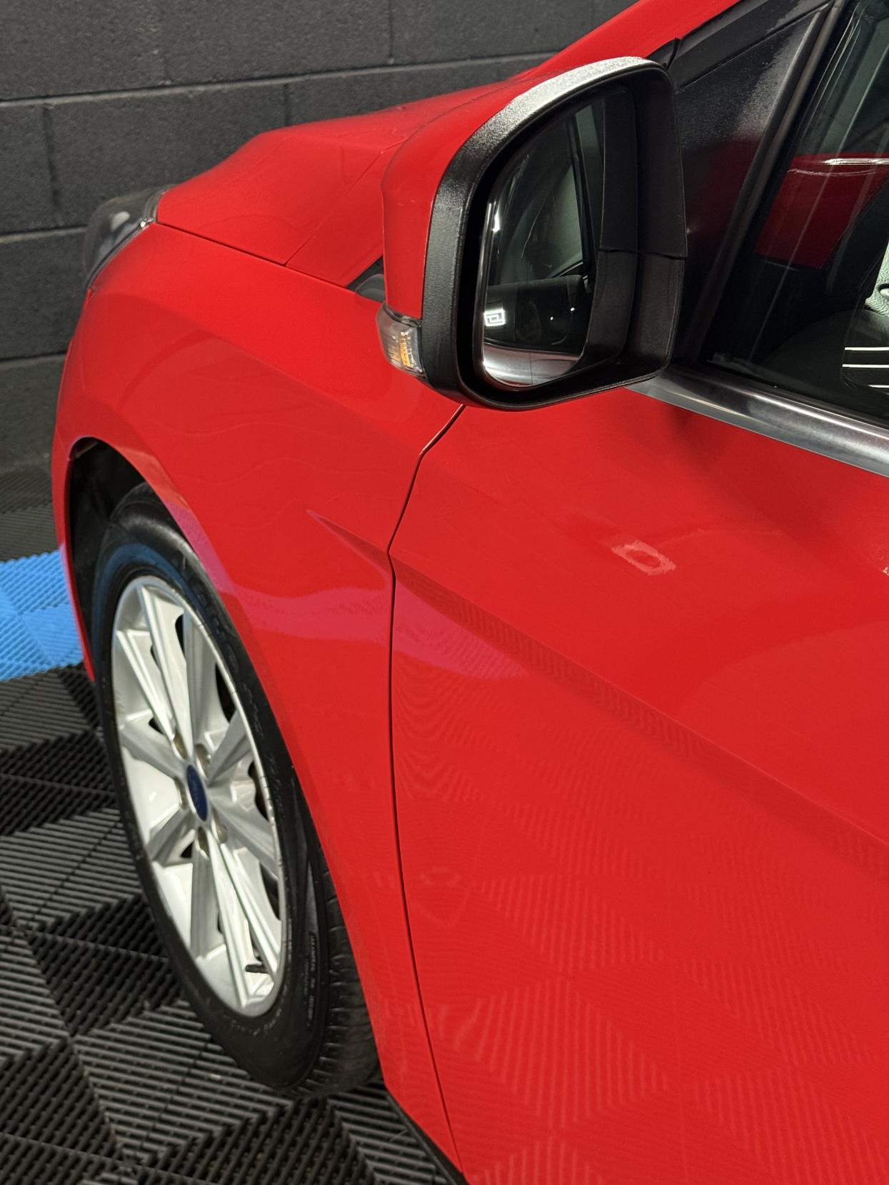 Ford Focus 1.6 Titanium Hatchback 5dr Petrol Powershift Euro 6 (125 ps)