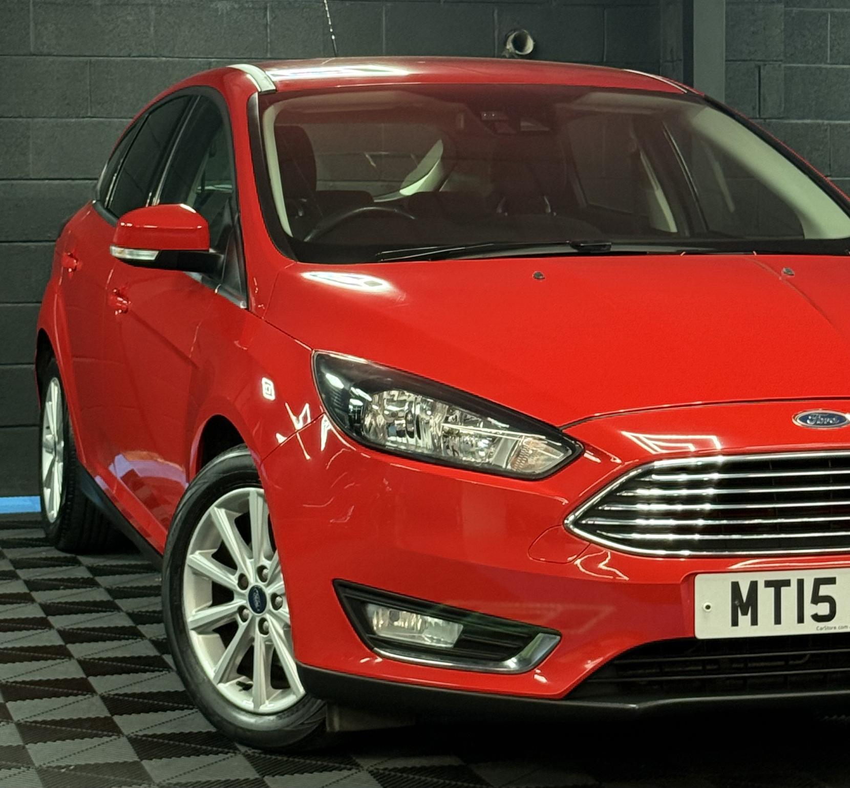Ford Focus 1.6 Titanium Hatchback 5dr Petrol Powershift Euro 6 (125 ps)