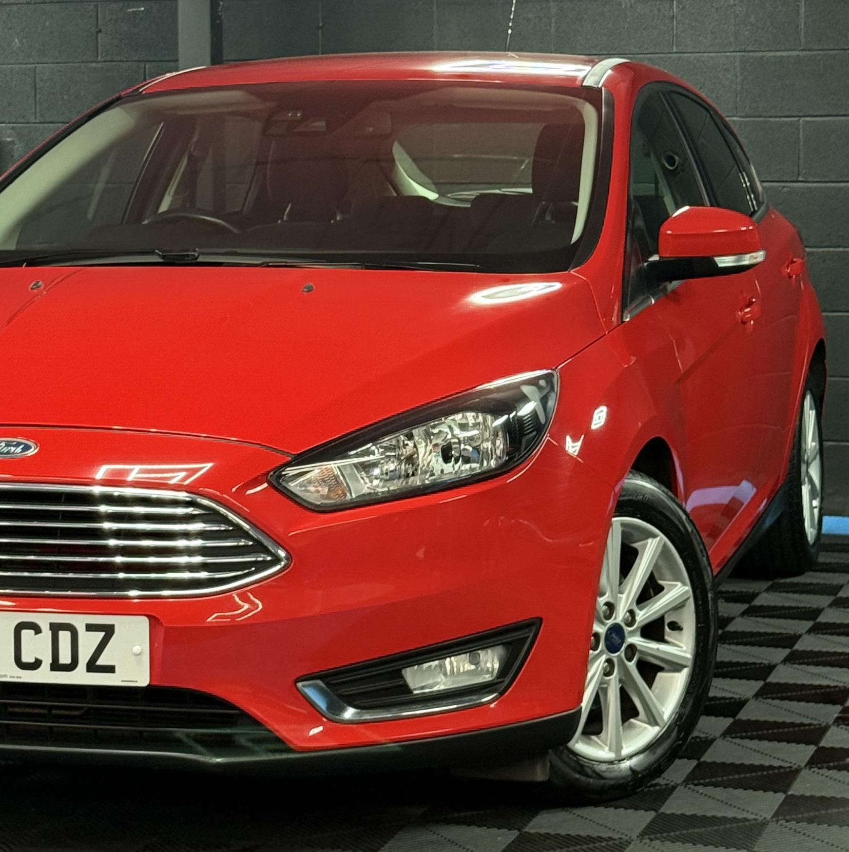 Ford Focus 1.6 Titanium Hatchback 5dr Petrol Powershift Euro 6 (125 ps)