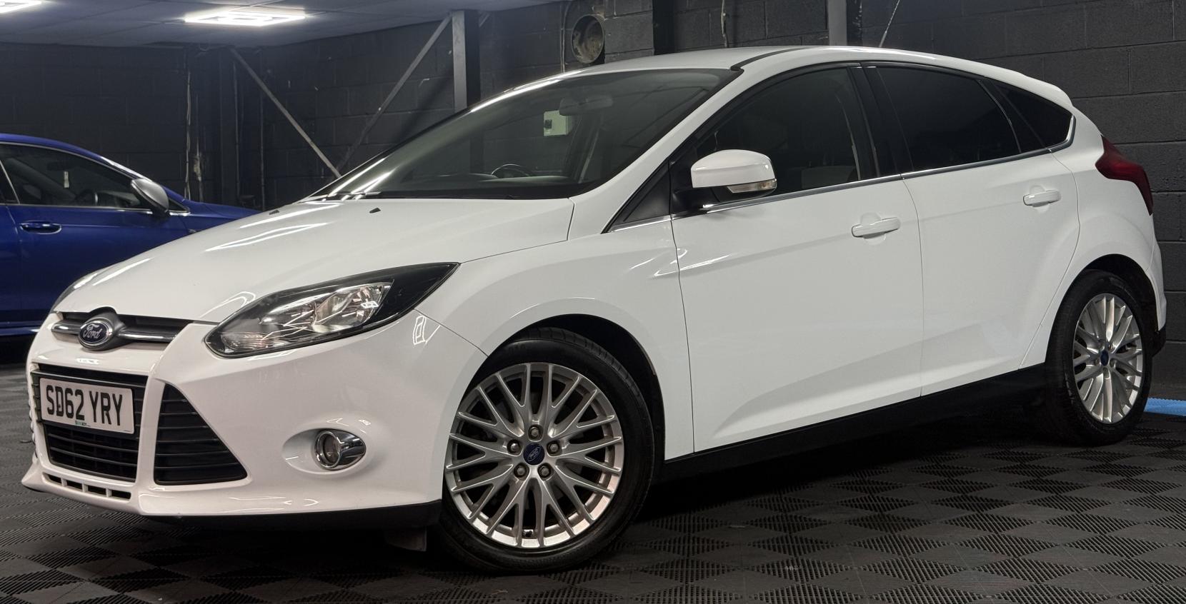 Ford Focus 2.0 TDCi Zetec Hatchback 5dr Diesel Powershift Euro 5 (140 ps)