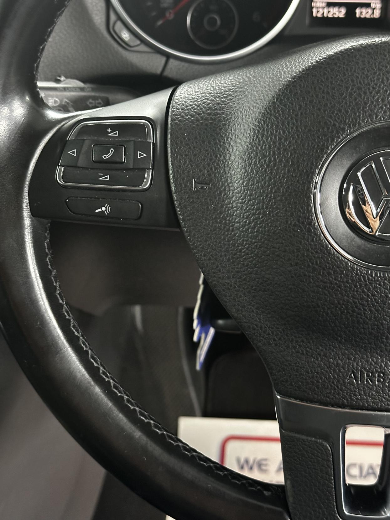 Volkswagen Golf 2.0 TDI Match Hatchback 5dr Diesel DSG Euro 5 (140 ps)