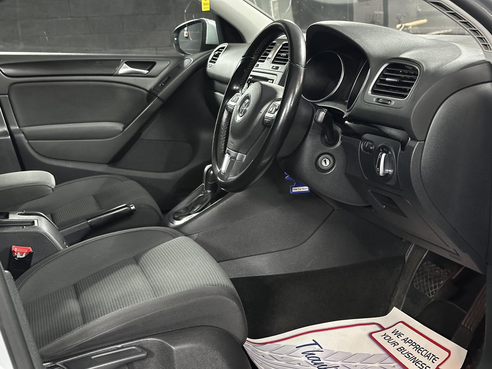 Volkswagen Golf 2.0 TDI Match Hatchback 5dr Diesel DSG Euro 5 (140 ps)