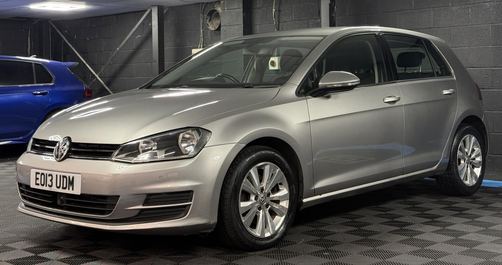 Volkswagen Golf 1.6 TDI BlueMotion Tech SE Hatchback 5dr Diesel DSG Euro 5 (s/s) (105 ps)