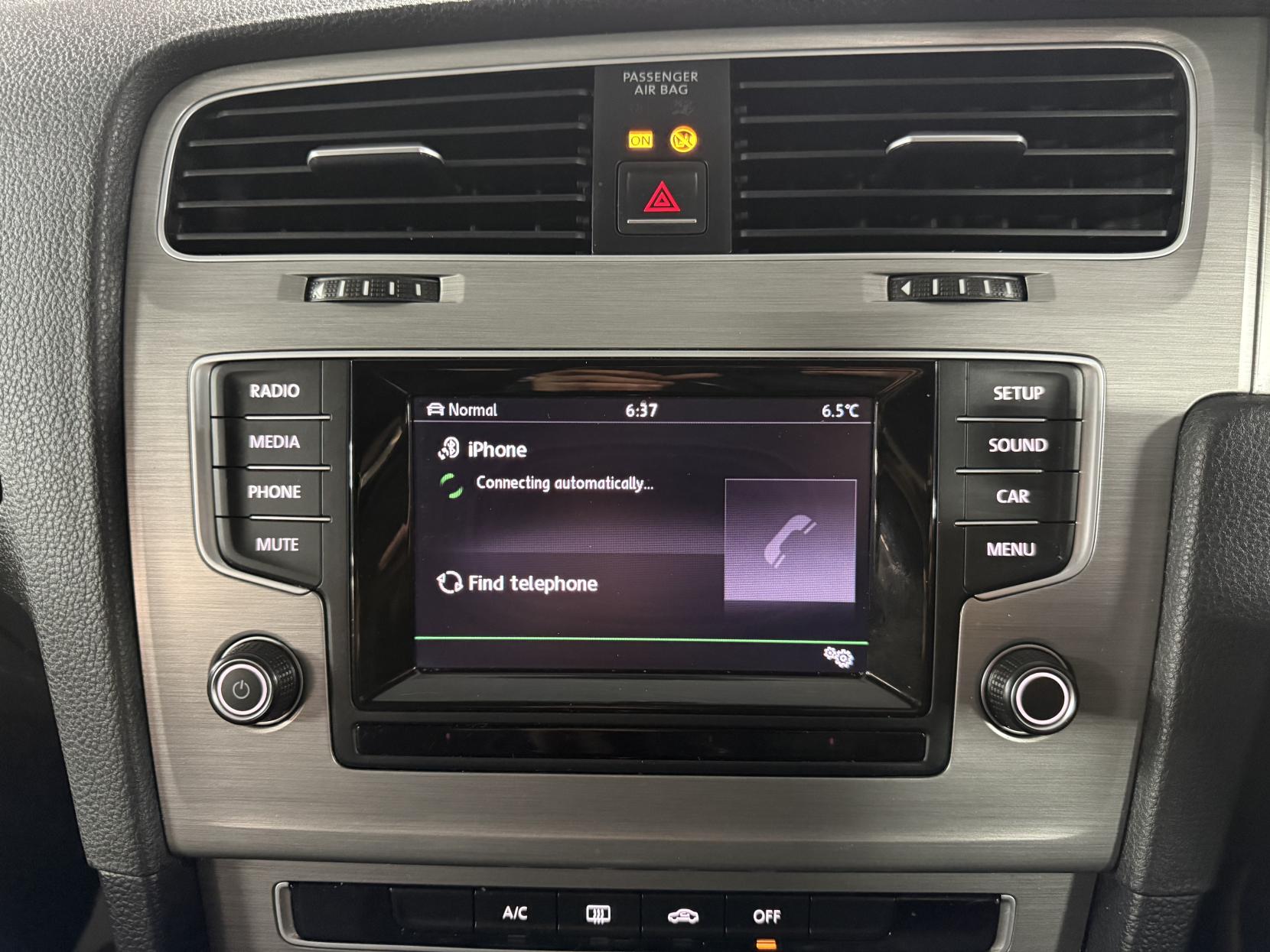 Volkswagen Golf 1.6 TDI BlueMotion Tech SE Hatchback 5dr Diesel DSG Euro 5 (s/s) (105 ps)