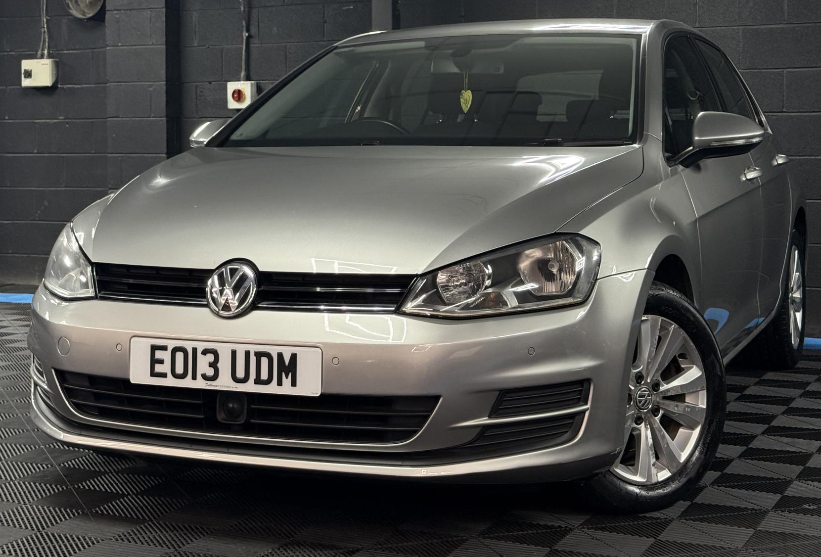 Volkswagen Golf 1.6 TDI BlueMotion Tech SE Hatchback 5dr Diesel DSG Euro 5 (s/s) (105 ps)
