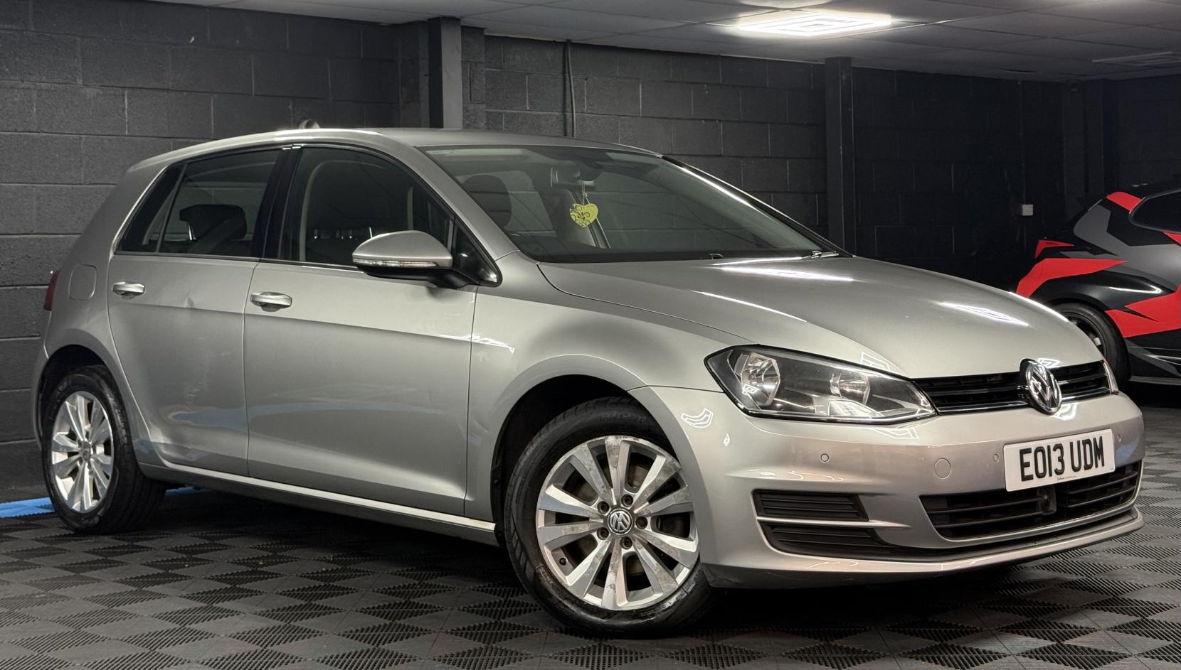 Volkswagen Golf 1.6 TDI BlueMotion Tech SE Hatchback 5dr Diesel DSG Euro 5 (s/s) (105 ps)