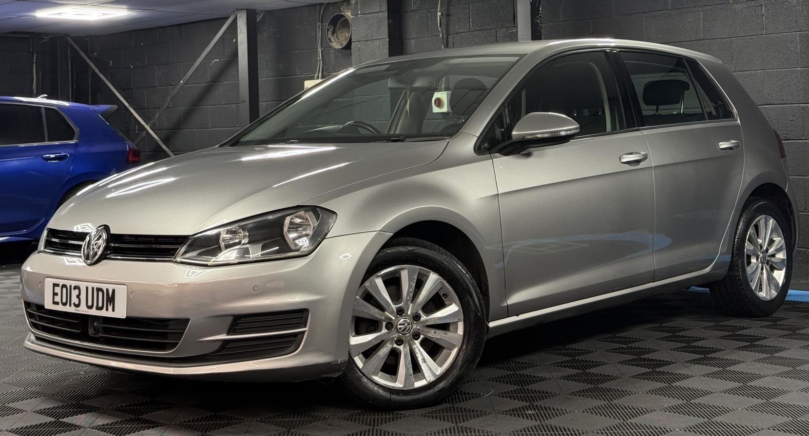 Volkswagen Golf 1.6 TDI BlueMotion Tech SE Hatchback 5dr Diesel DSG Euro 5 (s/s) (105 ps)