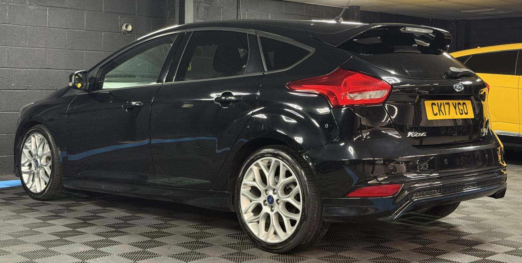 Ford Focus 1.0T EcoBoost ST-Line Hatchback 5dr Petrol Auto Euro 6 (s/s) (125 ps)