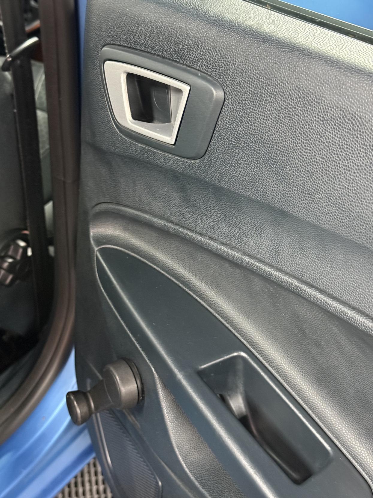 Ford Fiesta 1.4 Zetec Hatchback 5dr Petrol Automatic (154 g/km, 94 bhp)