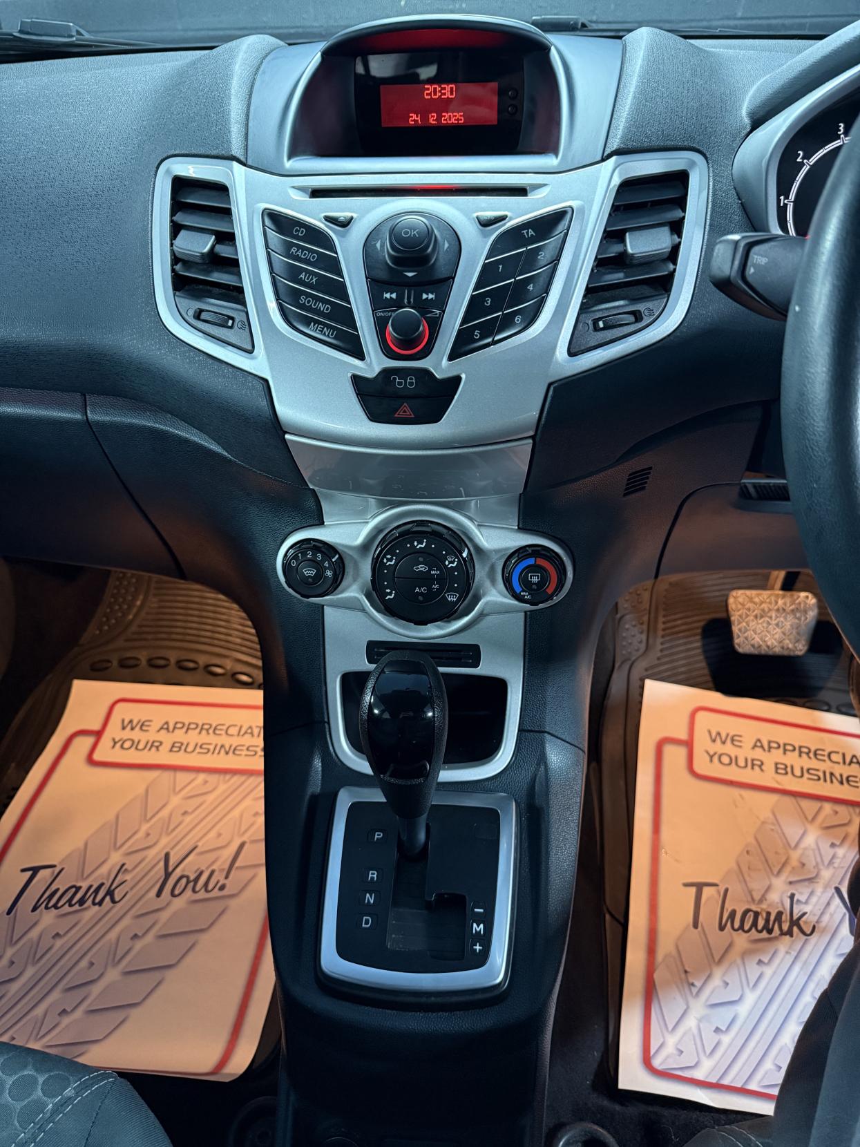 Ford Fiesta 1.4 Zetec Hatchback 5dr Petrol Automatic (154 g/km, 94 bhp)