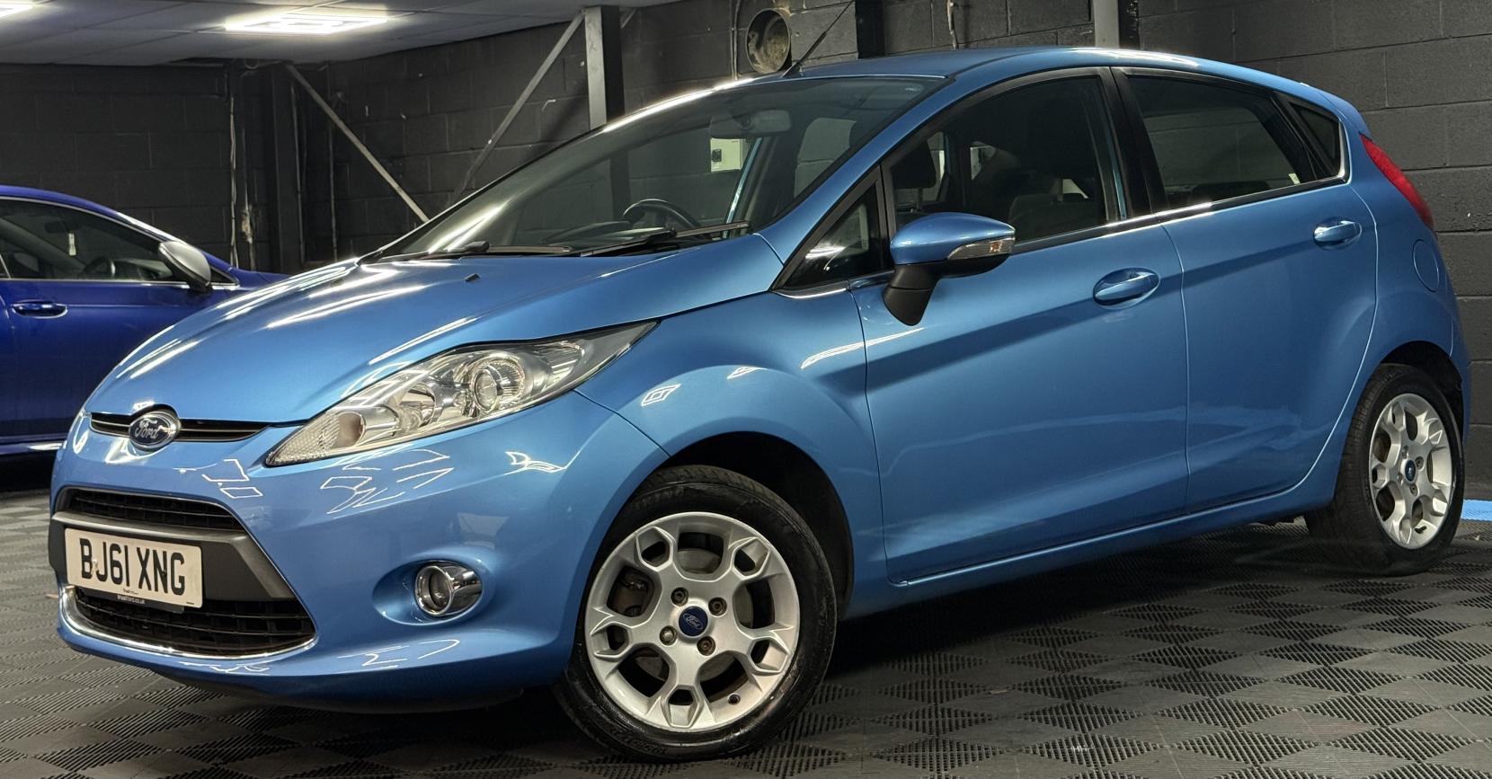 Ford Fiesta 1.4 Zetec Hatchback 5dr Petrol Automatic (154 g/km, 94 bhp)