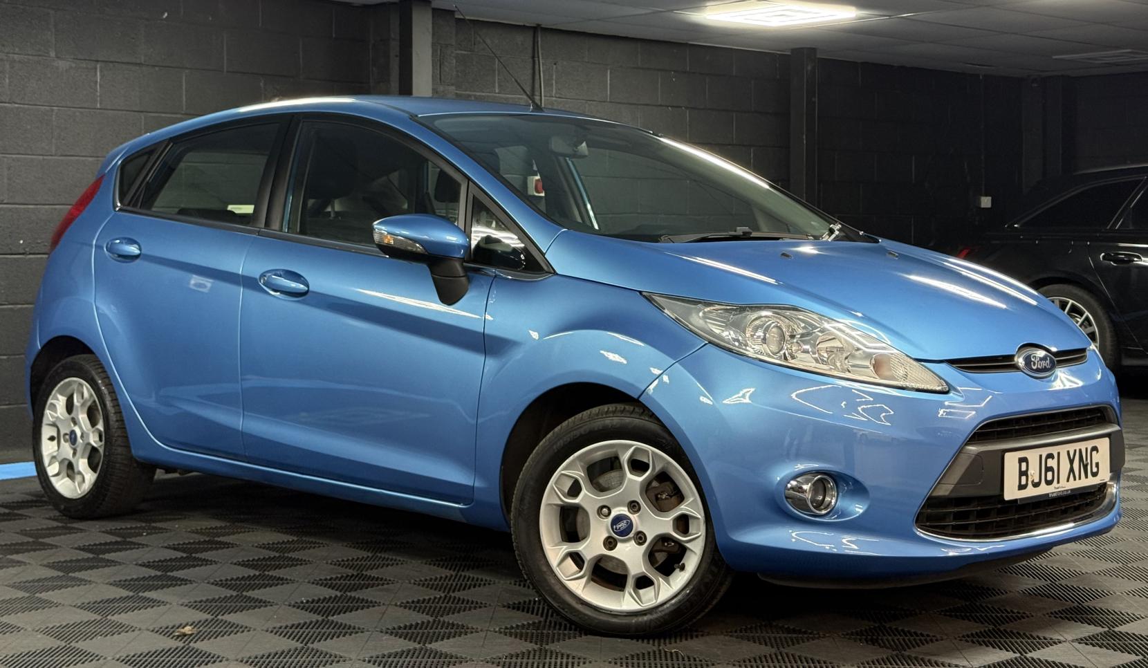 Ford Fiesta 1.4 Zetec Hatchback 5dr Petrol Automatic (154 g/km, 94 bhp)
