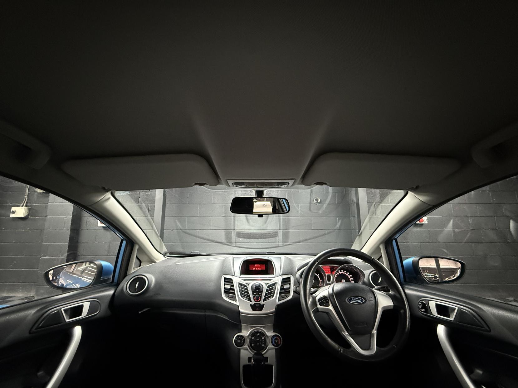 Ford Fiesta 1.4 Zetec Hatchback 5dr Petrol Automatic (154 g/km, 94 bhp)