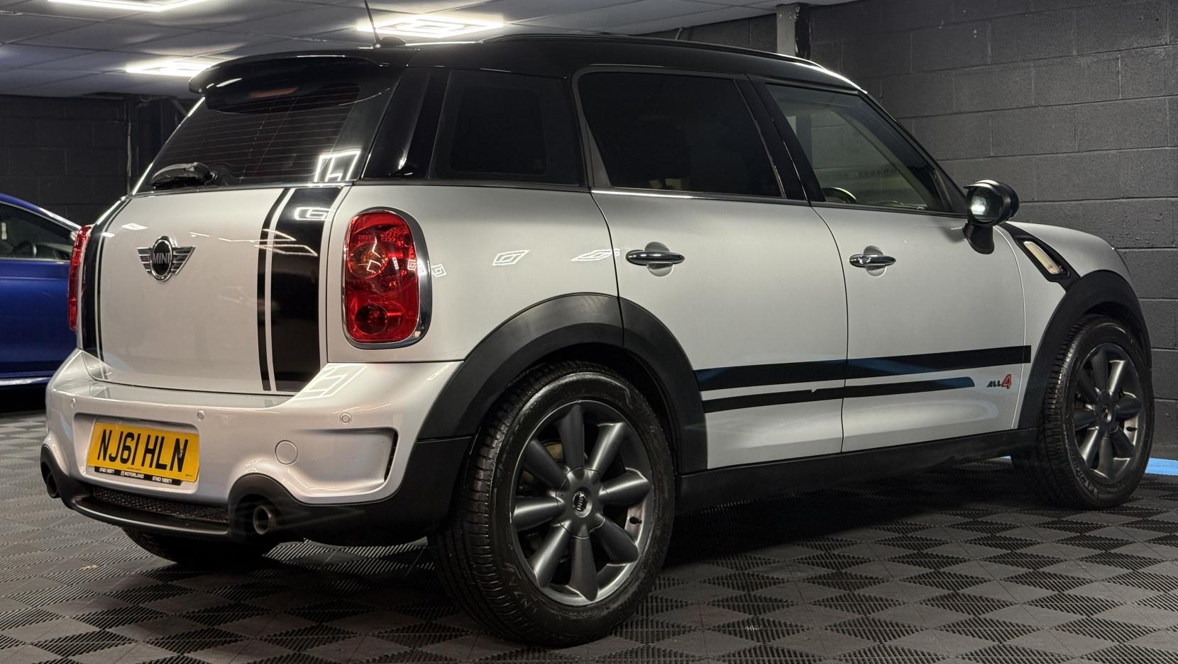 MINI Countryman 1.6 Cooper S SUV 5dr Petrol Steptronic ALL4 Euro 5 (184 ps)