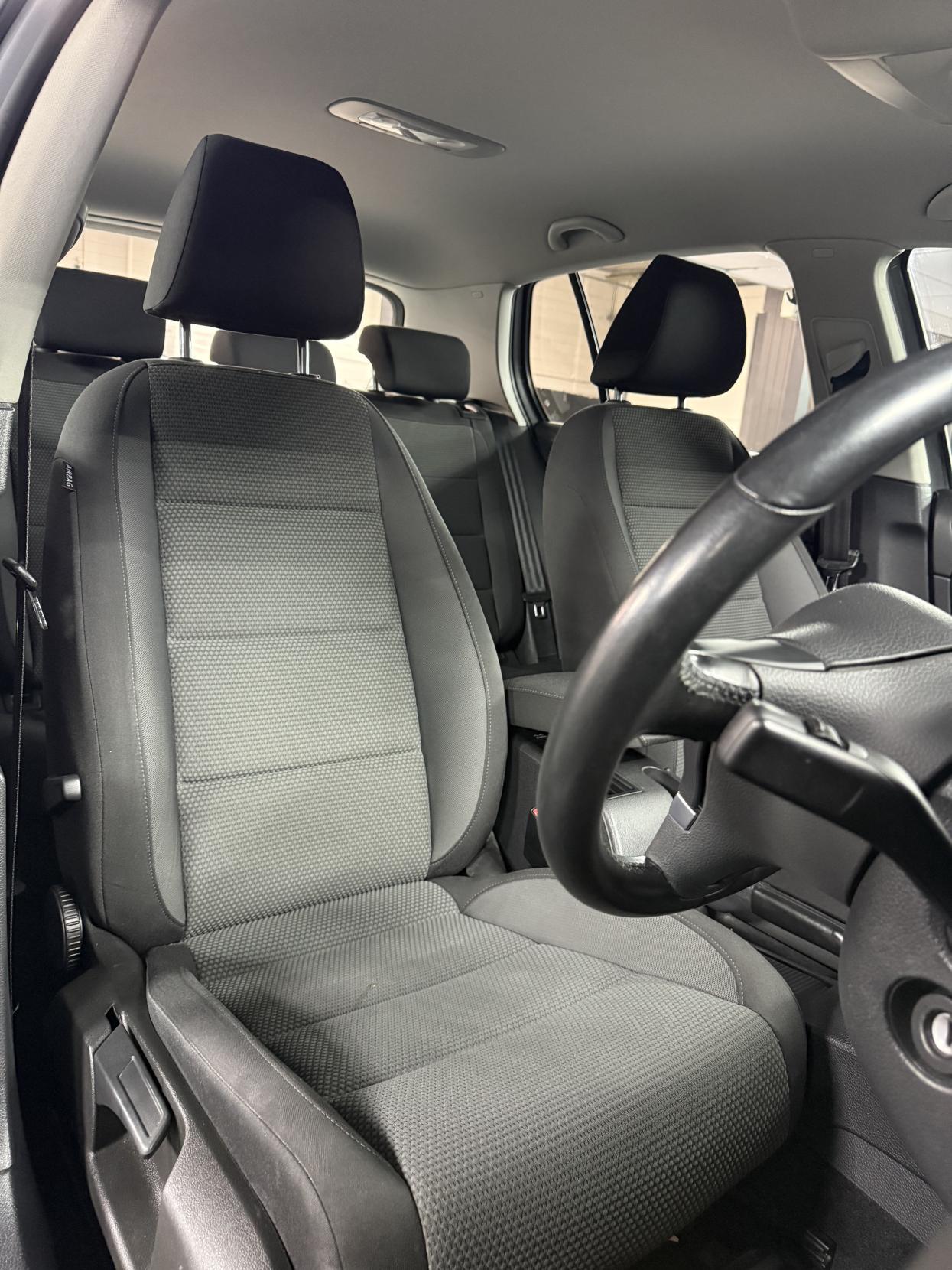 Volkswagen Golf 1.6 TDI Match Hatchback 5dr Diesel DSG Euro 5 (105 ps)