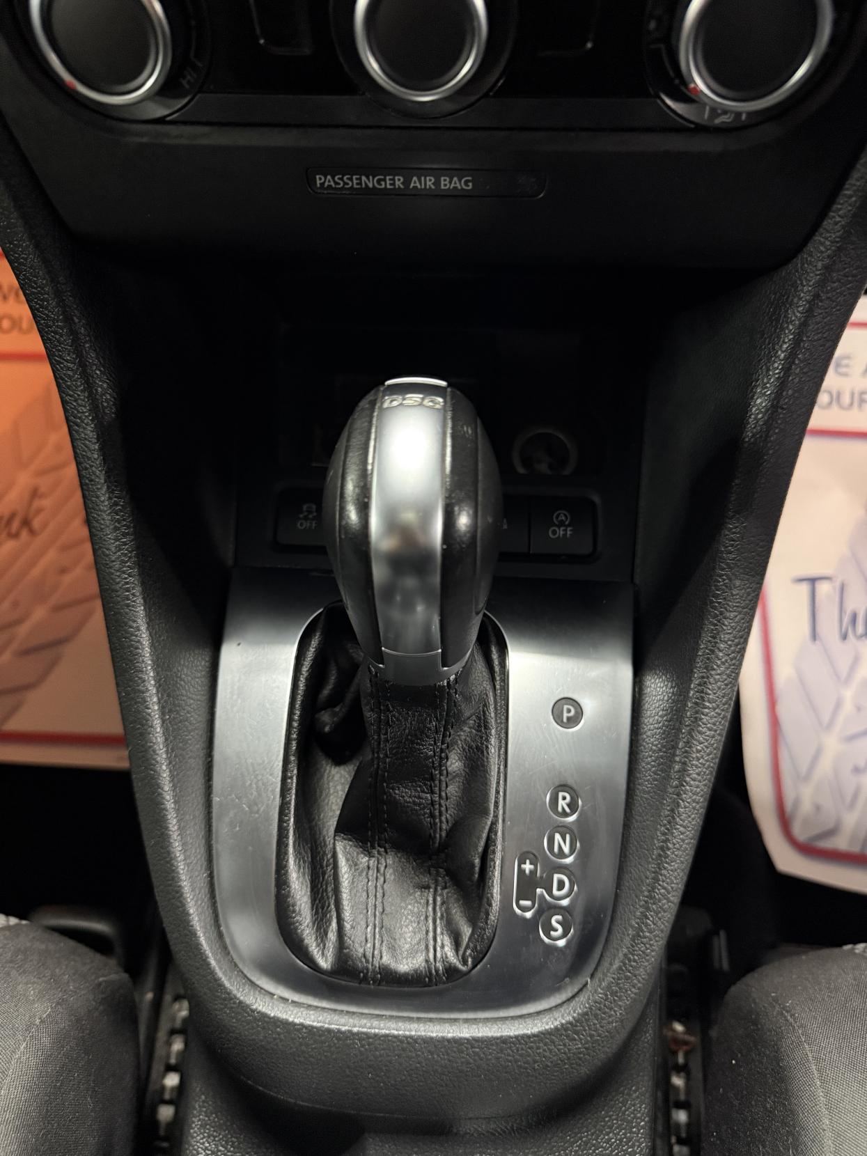 Volkswagen Golf 1.6 TDI Match Hatchback 5dr Diesel DSG Euro 5 (105 ps)