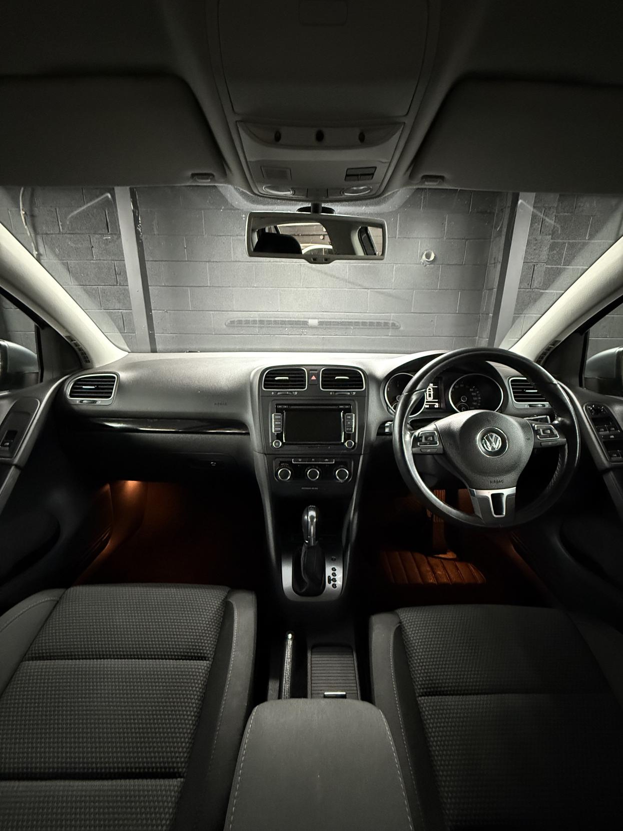 Volkswagen Golf 1.6 TDI Match Hatchback 5dr Diesel DSG Euro 5 (105 ps)