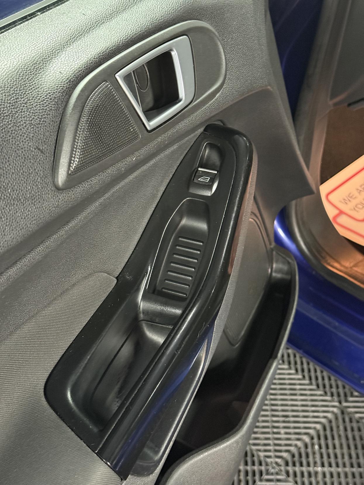 Ford Fiesta 1.6 Zetec Hatchback 5dr Petrol Powershift Euro 6 (105 ps)