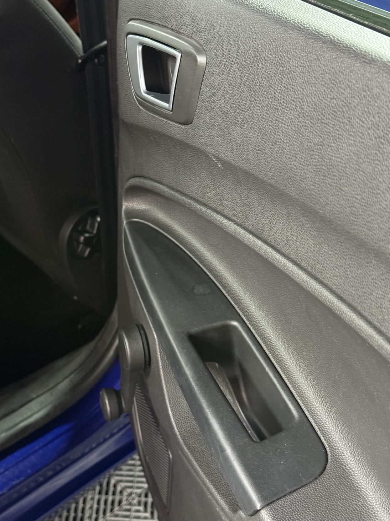 Ford Fiesta 1.6 Zetec Hatchback 5dr Petrol Powershift Euro 6 (105 ps)