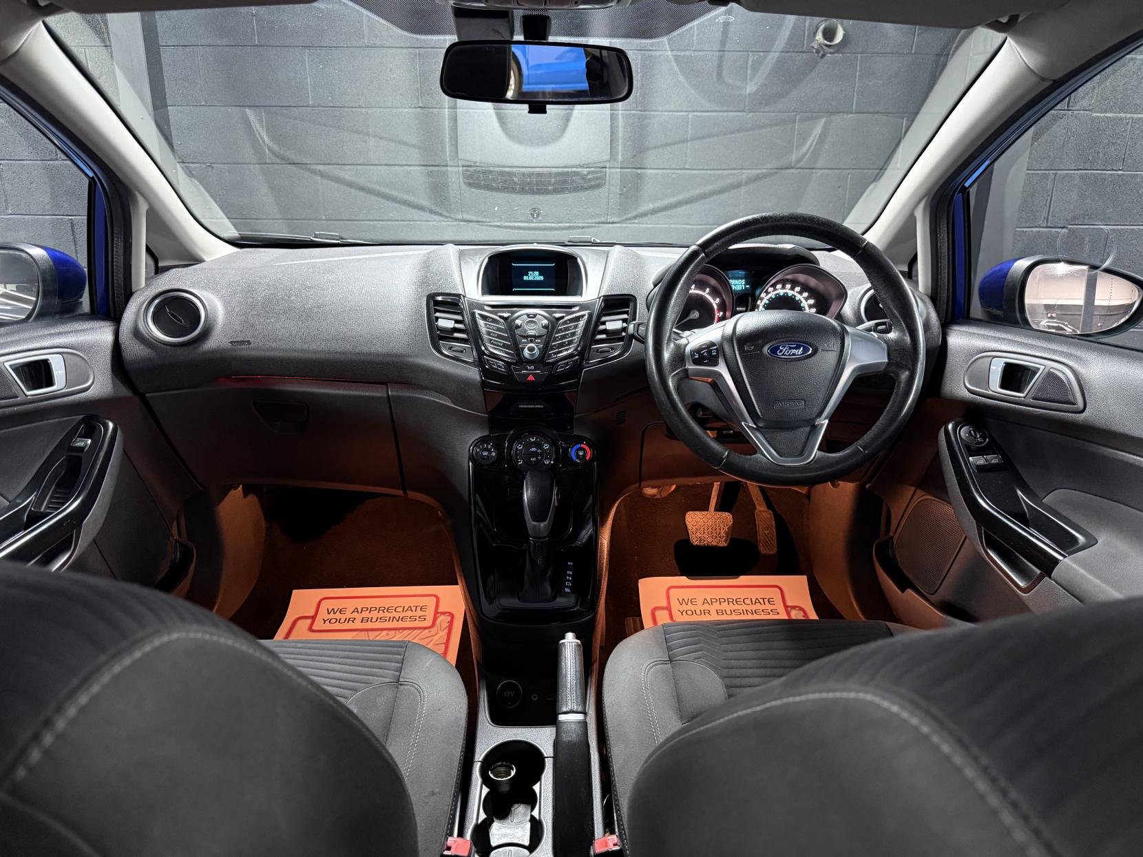 Ford Fiesta 1.6 Zetec Hatchback 5dr Petrol Powershift Euro 6 (105 ps)