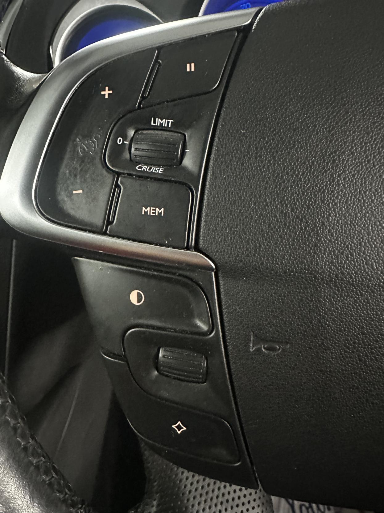 Citroen DS4 1.6 THP DStyle Hatchback 5dr Petrol EGS6 Euro 5 (155 ps)