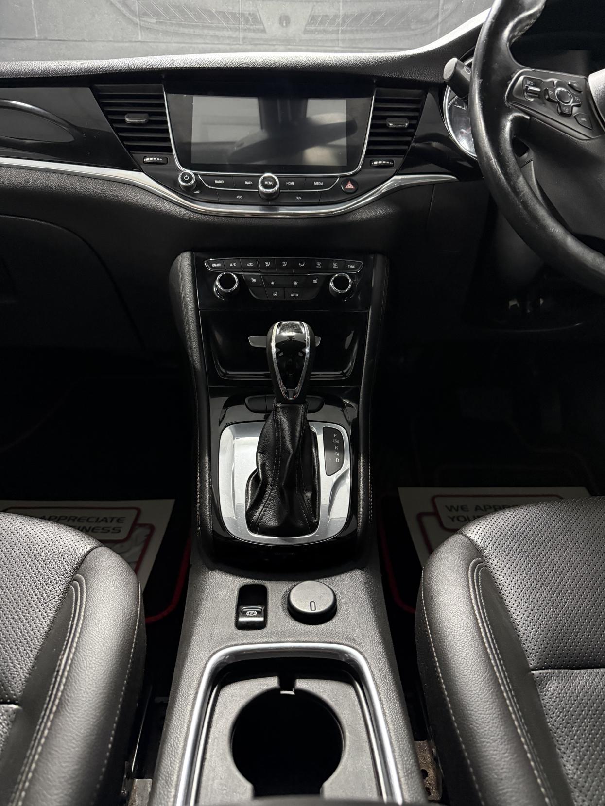 Vauxhall Astra 1.6 CDTi Elite Nav Sports Tourer 5dr Diesel Auto Euro 6 (136 ps)