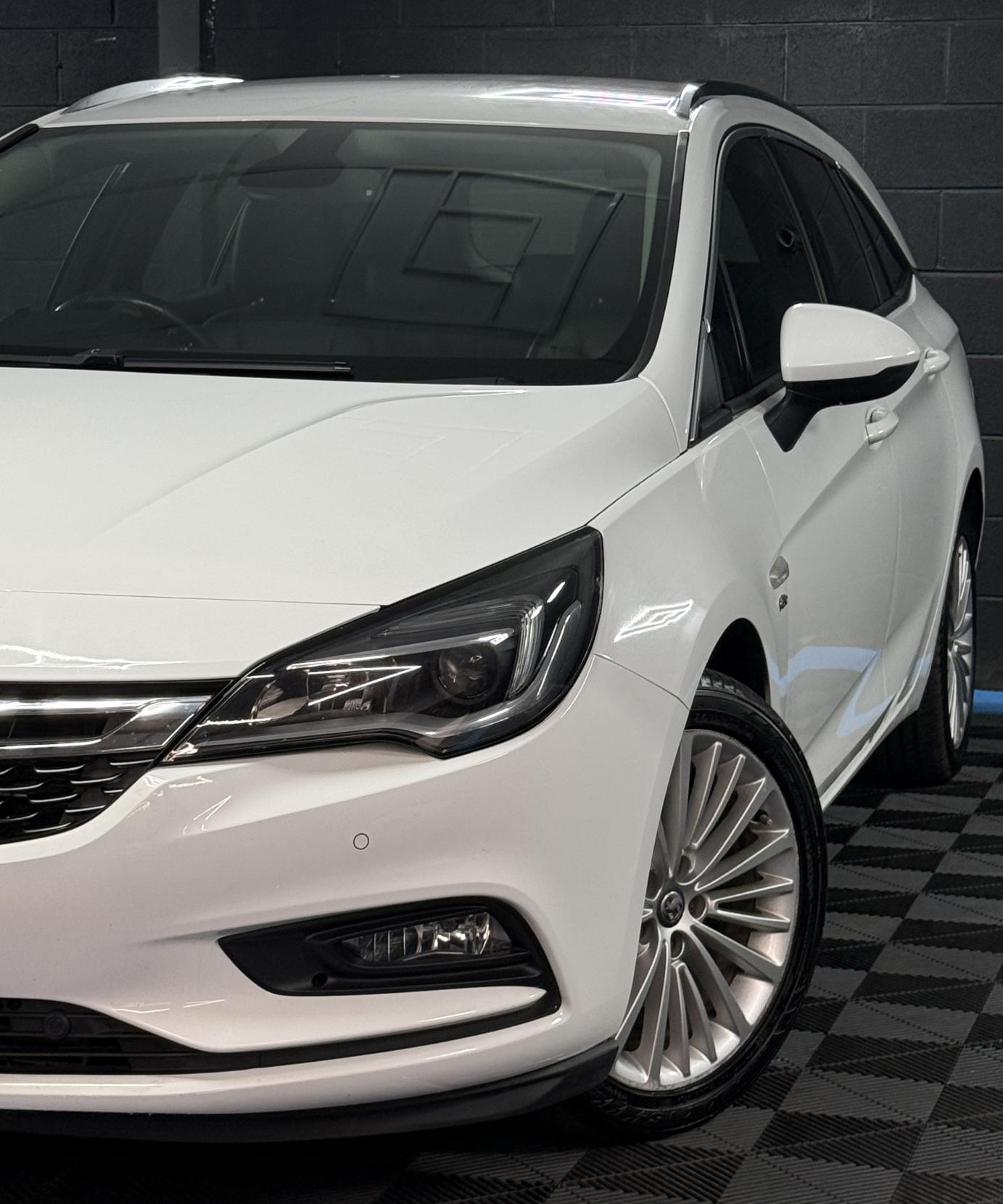 Vauxhall Astra 1.6 CDTi Elite Nav Sports Tourer 5dr Diesel Auto Euro 6 (136 ps)