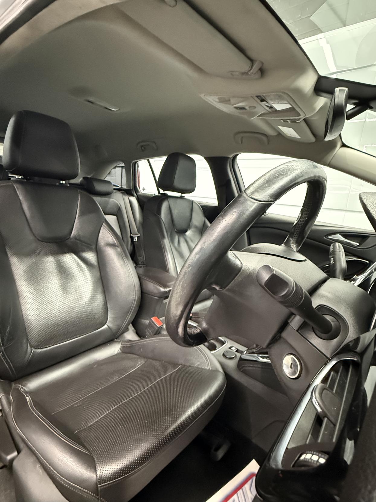 Vauxhall Astra 1.6 CDTi Elite Nav Sports Tourer 5dr Diesel Auto Euro 6 (136 ps)