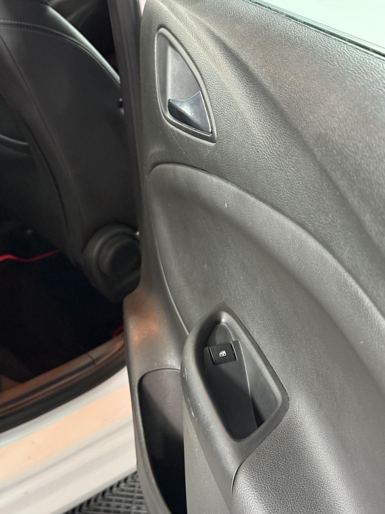 Vauxhall Astra 1.6 CDTi Elite Nav Sports Tourer 5dr Diesel Auto Euro 6 (136 ps)