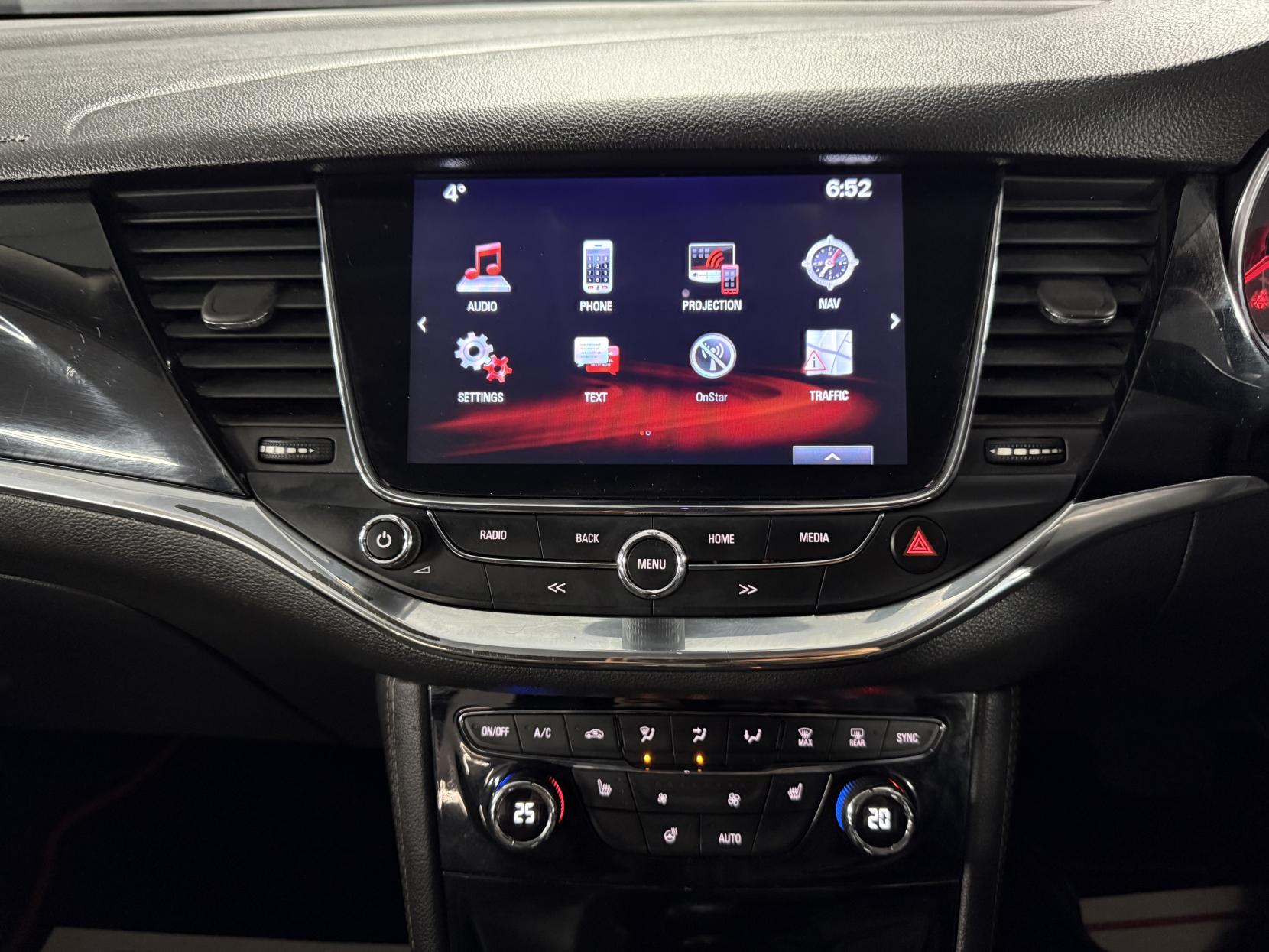 Vauxhall Astra 1.6 CDTi Elite Nav Sports Tourer 5dr Diesel Auto Euro 6 (136 ps)