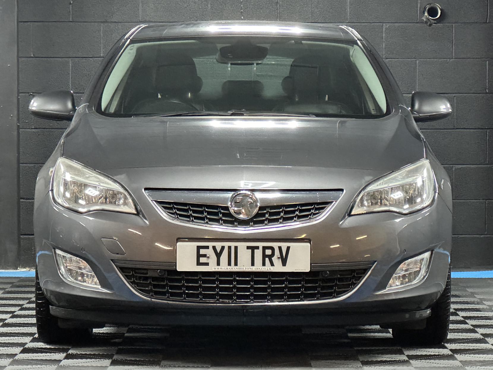 Vauxhall Astra 1.6 16v Elite Hatchback 5dr Petrol Easytronic Euro 5 (115 ps)