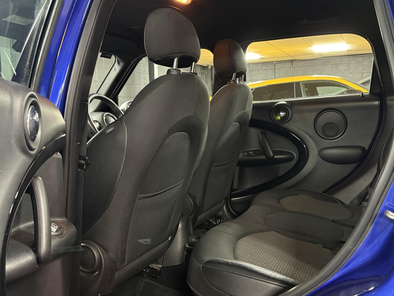 MINI Countryman 2.0 Cooper SD SUV 5dr Diesel Auto Euro 5 (143 ps)