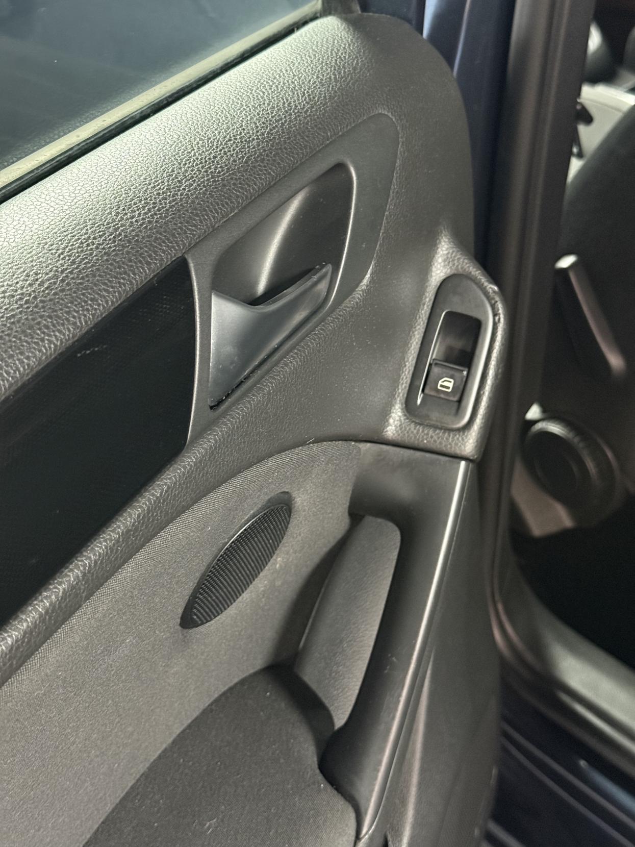 Volkswagen Golf 1.6 TDI Match Hatchback 5dr Diesel DSG Euro 5 (105 ps)